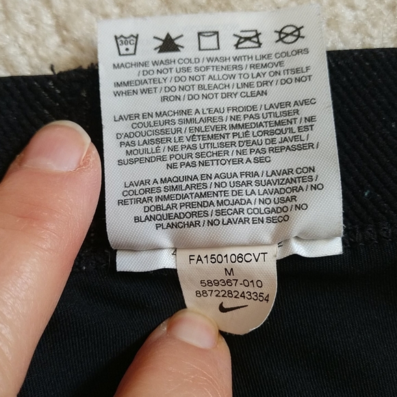 Nike dry fit leggings and vs tank both medium - Picture 3 of 8